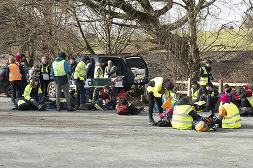 Refueling at checkpoint